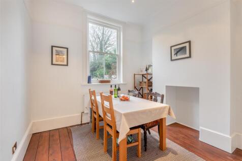 8630394-interior03.jpg