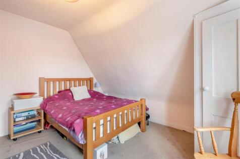 8630394-interior14.jpg