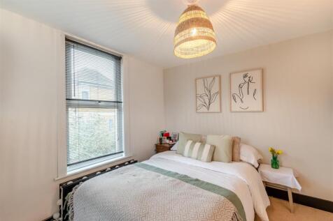 8638846-interior18.jpg