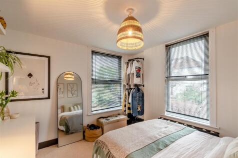 8638846-interior16.jpg