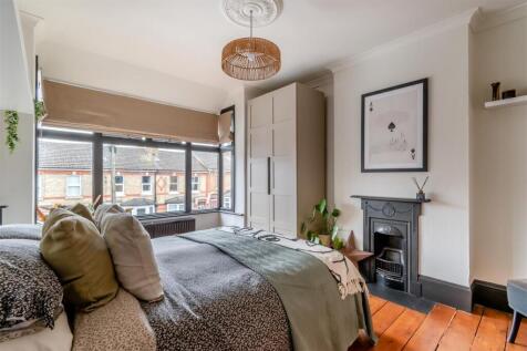 8638846-interior24.jpg