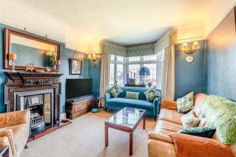 8641217-interior18.jpg
