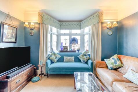 8641217-interior19.jpg