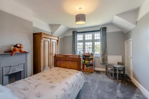 8641217-interior10.jpg