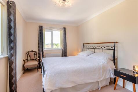 8615084-interior01.jpg