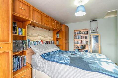 8640559-interior10.jpg