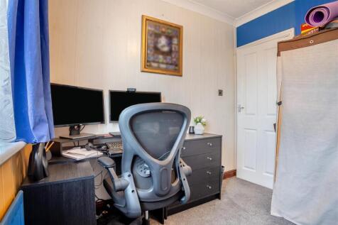 8642052-interior15.jpg