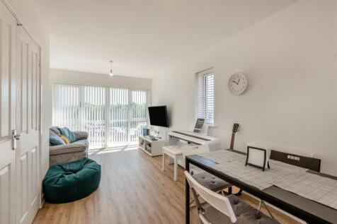 8647206-interior03.jpg