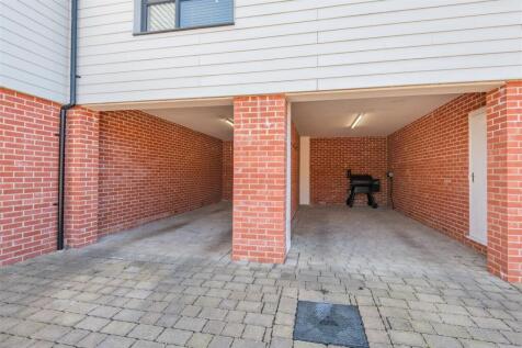8647206-exterior04.jpg