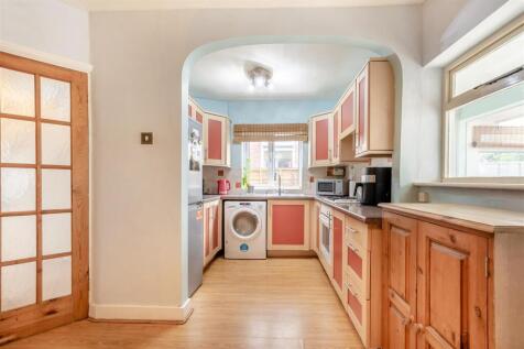 8655957-interior10.jpg