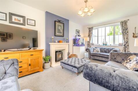 8657641-interior02.jpg