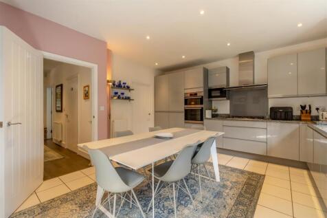 8657641-interior08.jpg