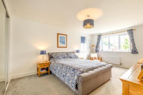 8657641-interior15.jpg