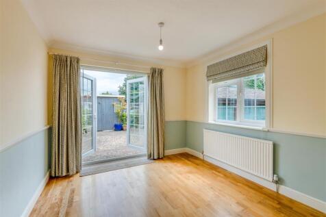 8658190-interior06.jpg