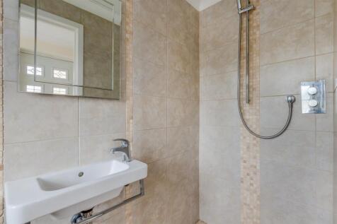 8658190-interior01.jpg