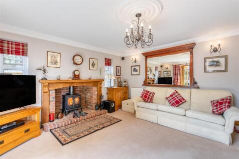 8659289-interior10.jpg