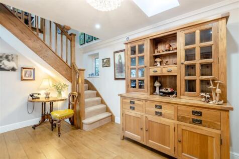 8659289-interior02.jpg