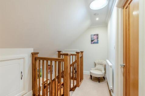 8659289-interior12.jpg