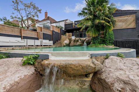 Property Image 29