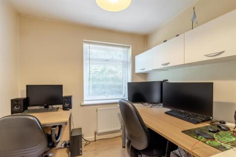 8661940-interior17.jpg