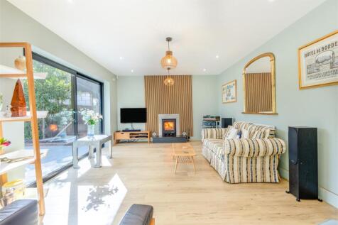 8663029-interior01.jpg