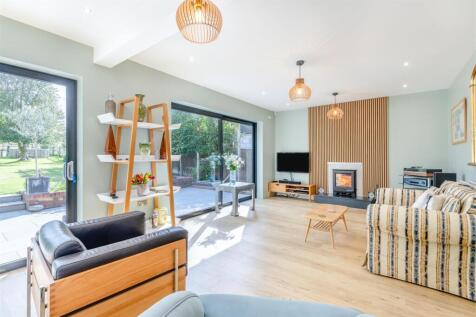 8663029-interior02.jpg