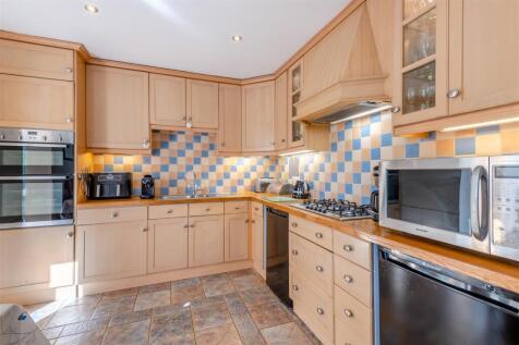 8664993-interior05.jpg