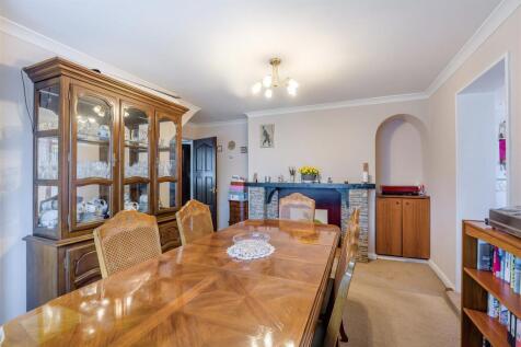 8665568-interior04.jpg