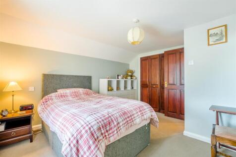 8665568-interior13.jpg