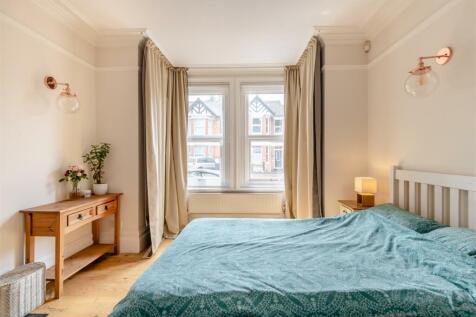 8606557-interior01.jpg