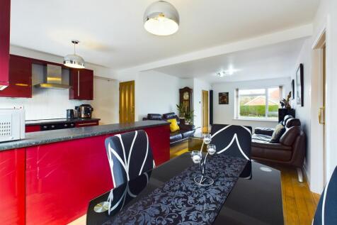 Family/Dining Room