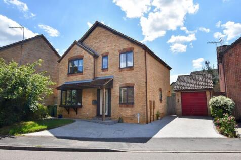 81 Hazel Crescent