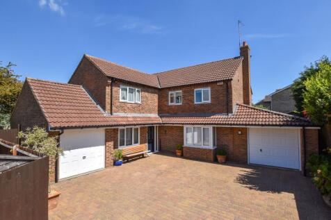 12 Ash Grove