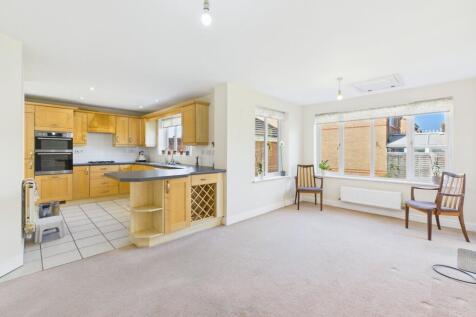 Breakfast/Family Room