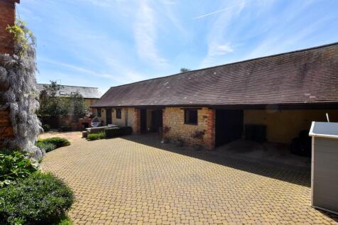 Courtyard Driveway