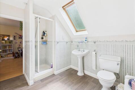 Jack &amp; Jill Shower Room