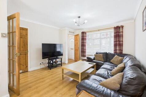 Sitting/Dining Room
