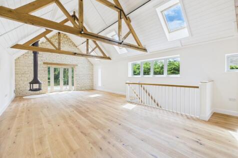 Sitting/Dining Room