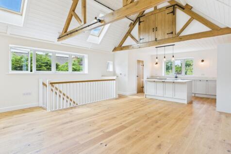Sitting/Dining Room