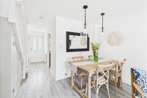 Sitting/Dining Room