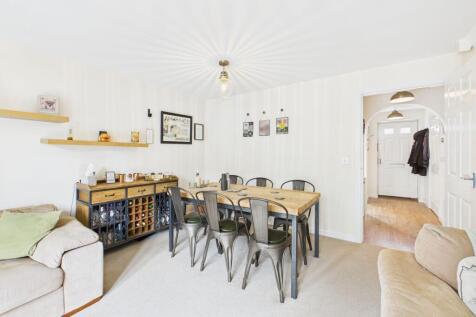 Sitting/Dining Room