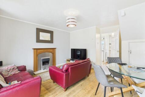 Sitting/Dining Room