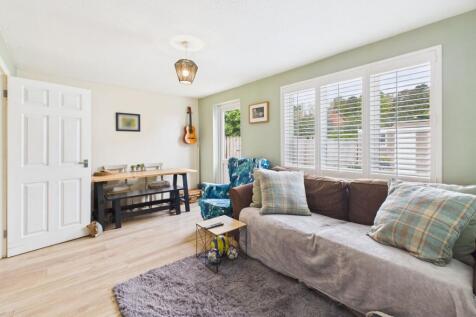 Sitting/Dining Room