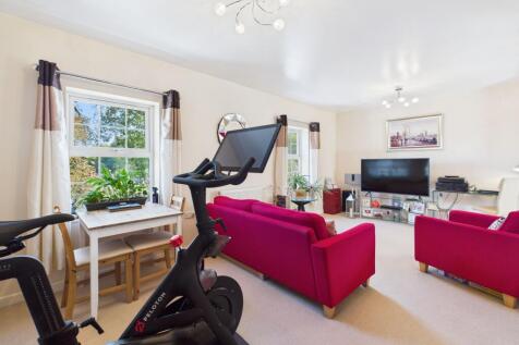Sitting/Dining Room