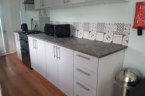 kitchen...jpg
