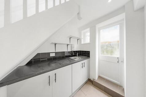 Newly fitted kitchen