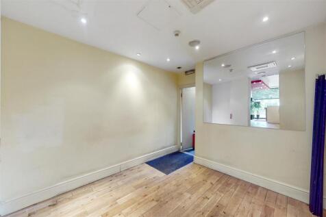 Rear room and bathrooms