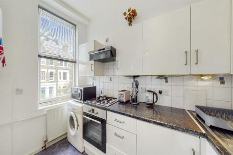 Separate fitted kitchen