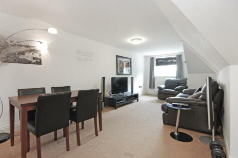 Example of reception rooms