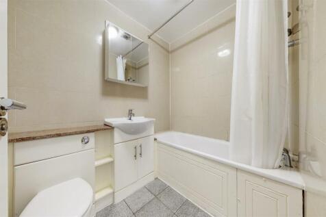 Modern fitted bathrooms